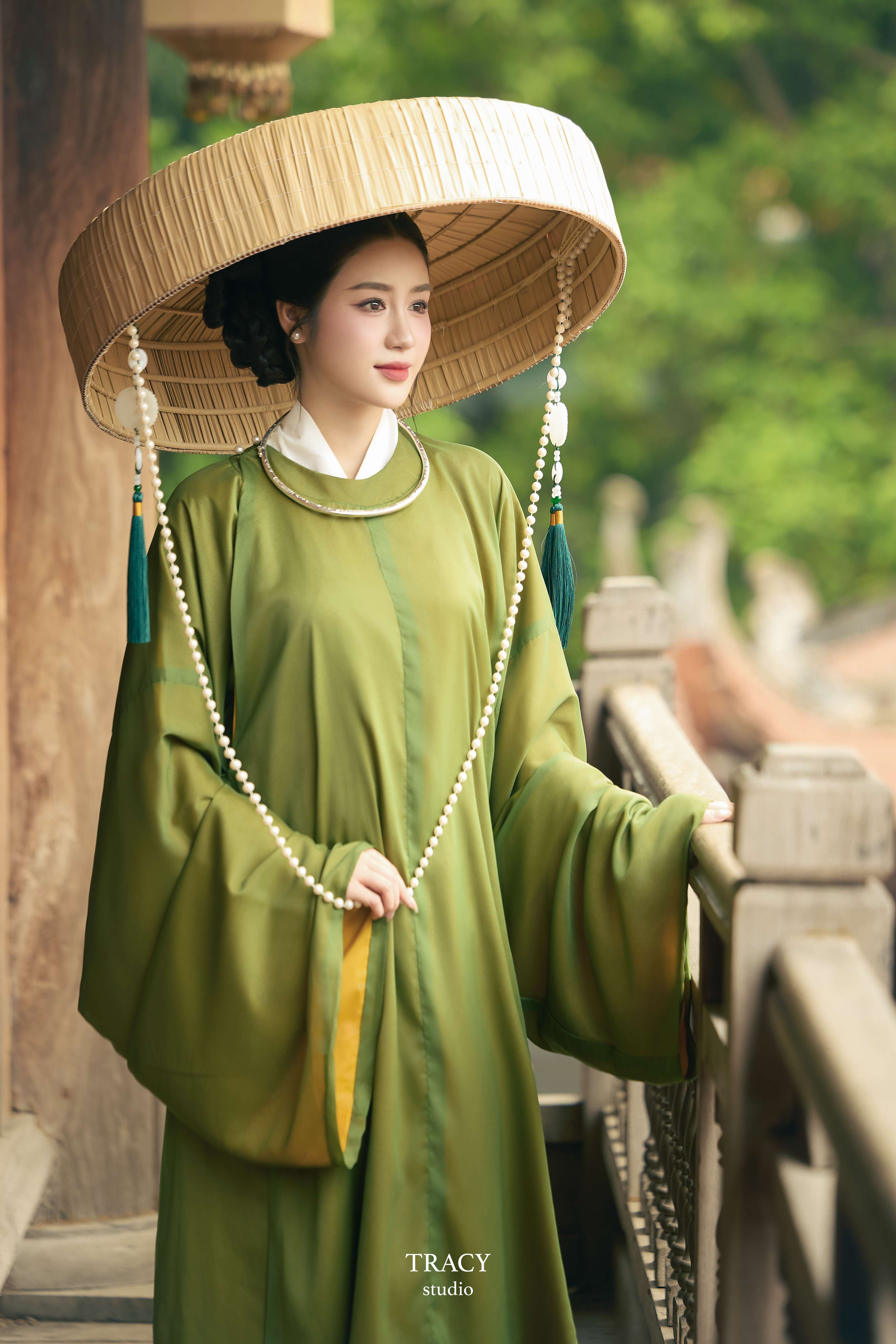 frontend/img/gallery/anh-tet-yem-ao-dai/tracy-studio-chup-viet-phuc-phuong-linh (11).jpg